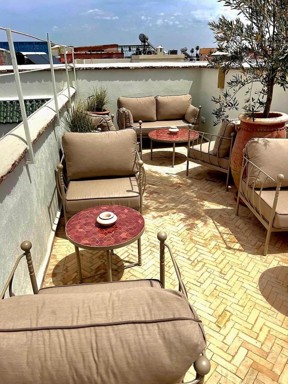 Le Singe Rose Bed & Breakfast Marrakesh Exterior foto