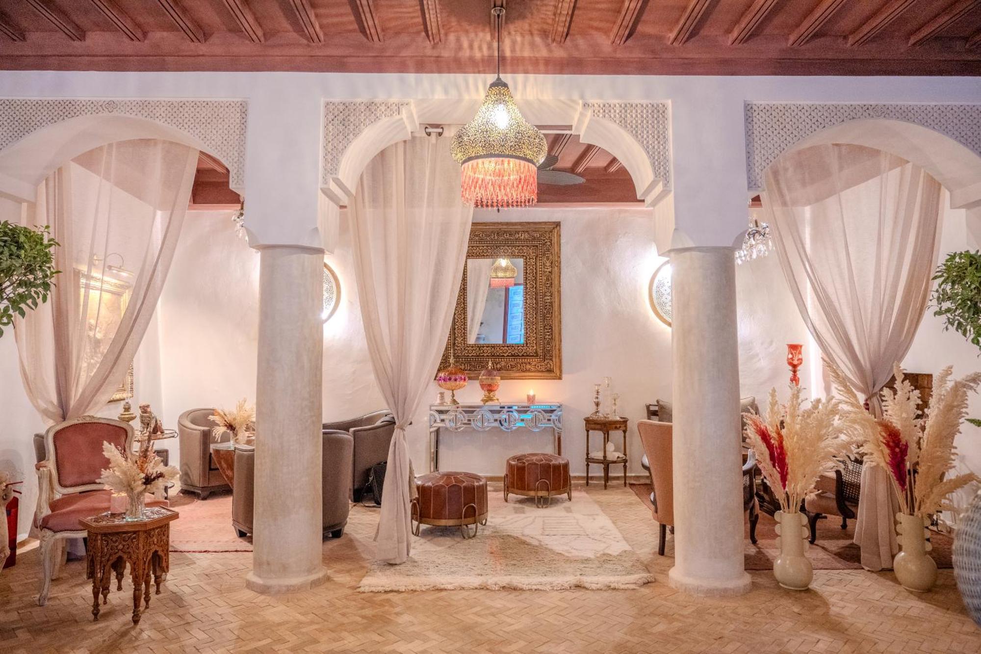 Le Singe Rose Bed & Breakfast Marrakesh Exterior foto