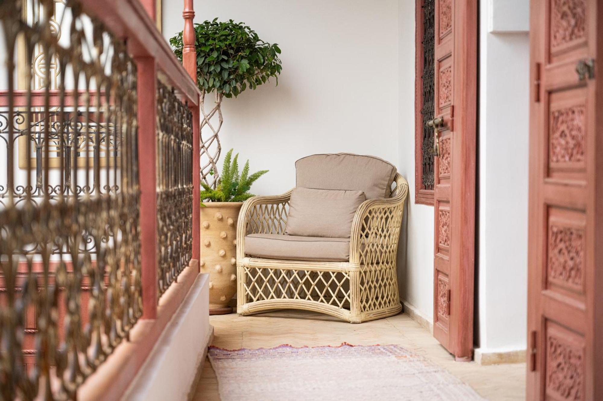 Le Singe Rose Bed & Breakfast Marrakesh Exterior foto