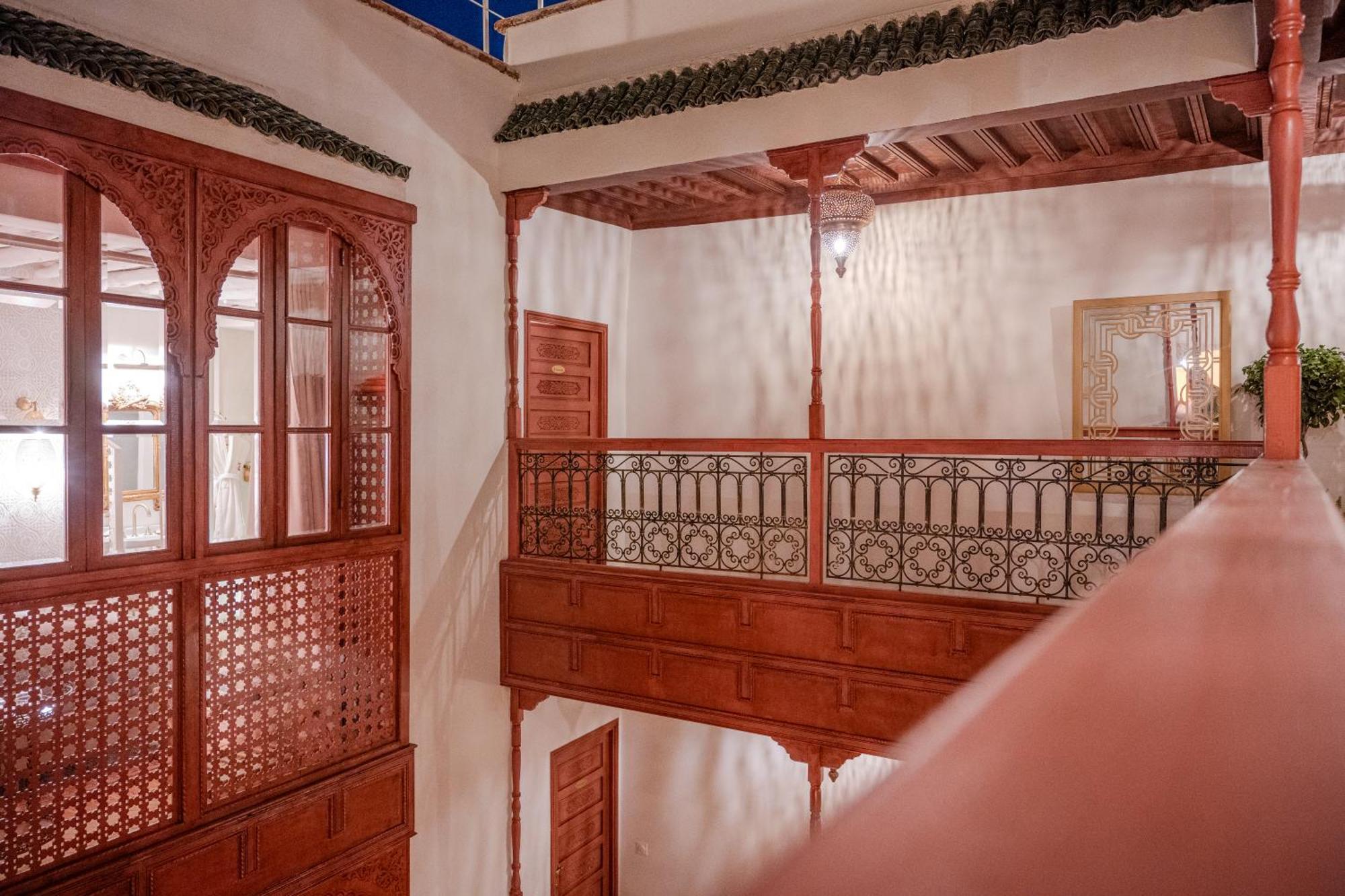 Le Singe Rose Bed & Breakfast Marrakesh Exterior foto