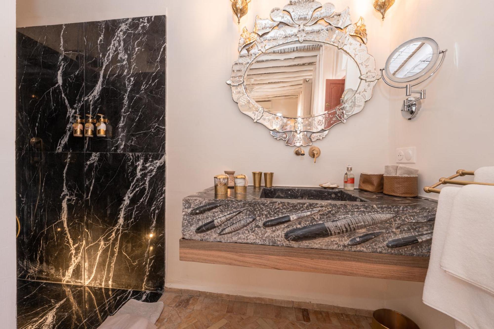Le Singe Rose Bed & Breakfast Marrakesh Exterior foto